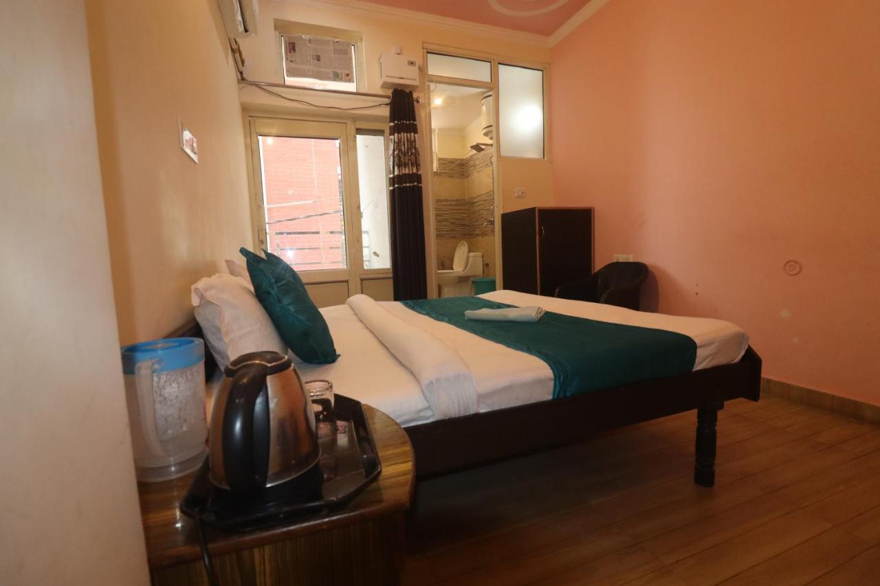 Triple One Hotel Tapovan Rishikesh,Near Laxman Jhula Exteriör bild