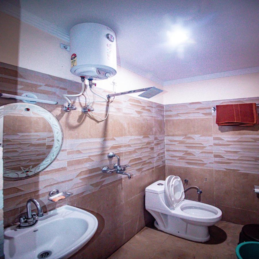 Triple One Hotel Tapovan Rishikesh,Near Laxman Jhula Exteriör bild