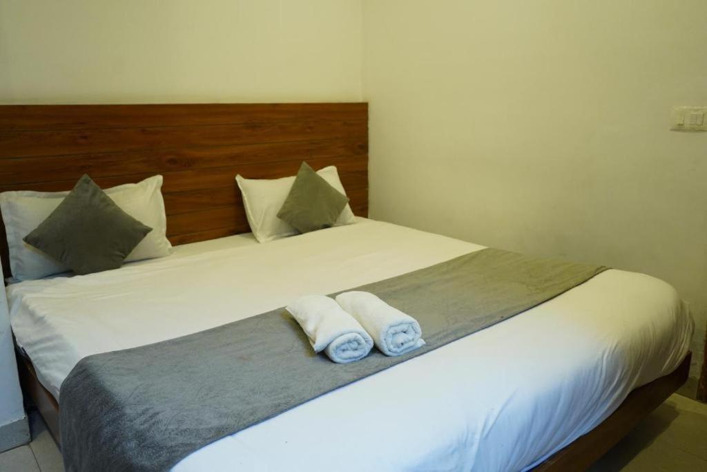 Triple One Hotel Tapovan Rishikesh,Near Laxman Jhula Exteriör bild